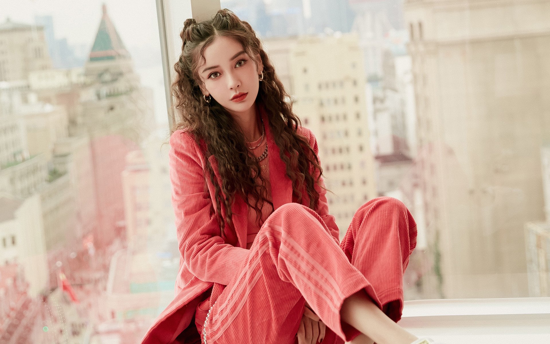 九游下载安装-德甲风起云涌：速度、力量与智慧的奇妙结合