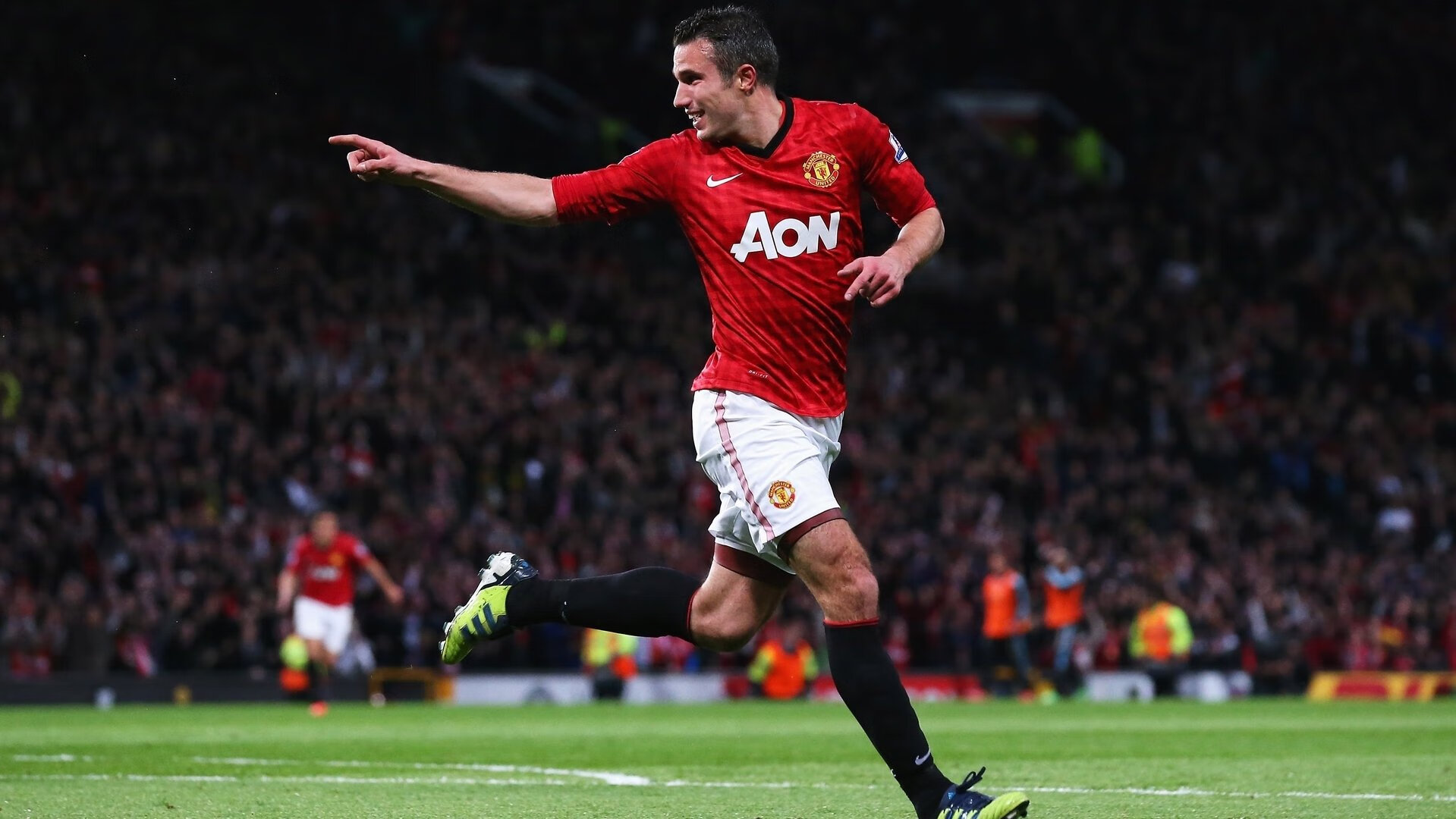 德甲融合战术，比分4-3，明星锋线发威，控球率70%，传球成功86%，德甲对标